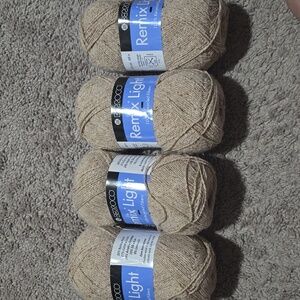 Berroco Remix Light Yarn - Speckled Oatmeal (colour 6903)